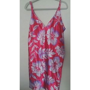 Jaclyn Smith ~ Floral night gown